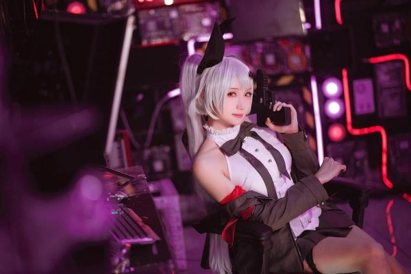 瓜希酱资料分享：一组原图打造的惊艳cosplay摄影作品